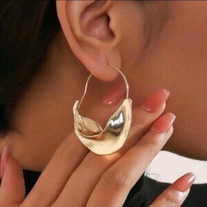 Creative New Style Irregular Alloy Flower Basket Exaggerated Earrings rose gold